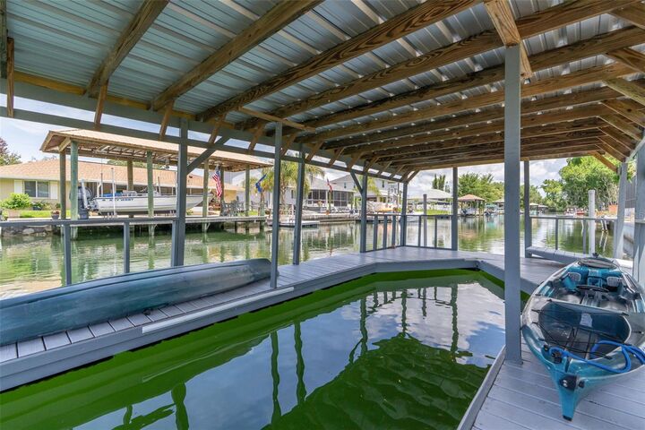 Property Photo: 1218 SE 5th Avenue FL 34429