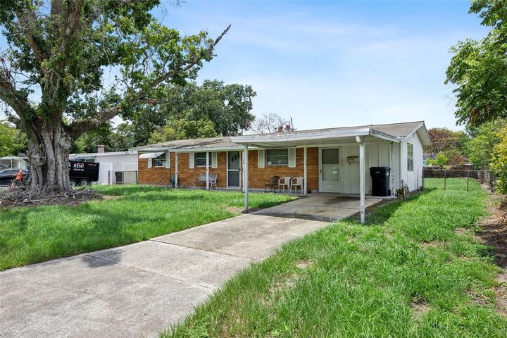 Property Photo:  102 Cosmos Drive  FL 32807 