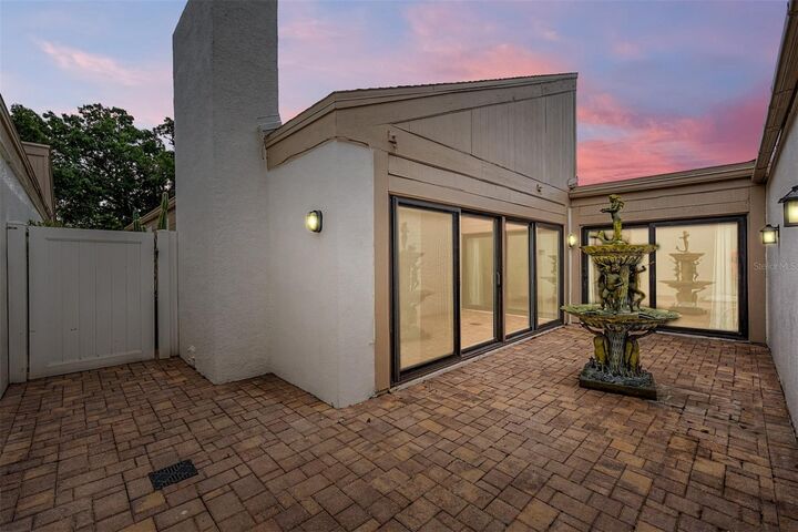 Property Photo:  360 S Woodlands Drive  FL 34677 