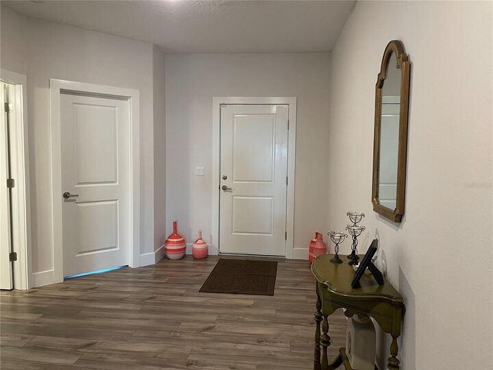 Property Photo:  13084 Motmot Road  FL 34614 