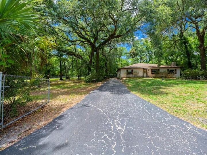 Property Photo:  495 &Amp 499 N Robin Hood Road  FL 34450 