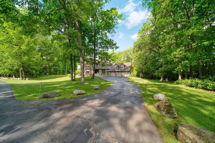 Property Photo:  5030 Stone Oak Drive  MI 49201 