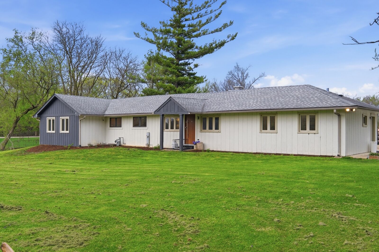 Property Photo:  25848 W Scott Road  IL 60010 