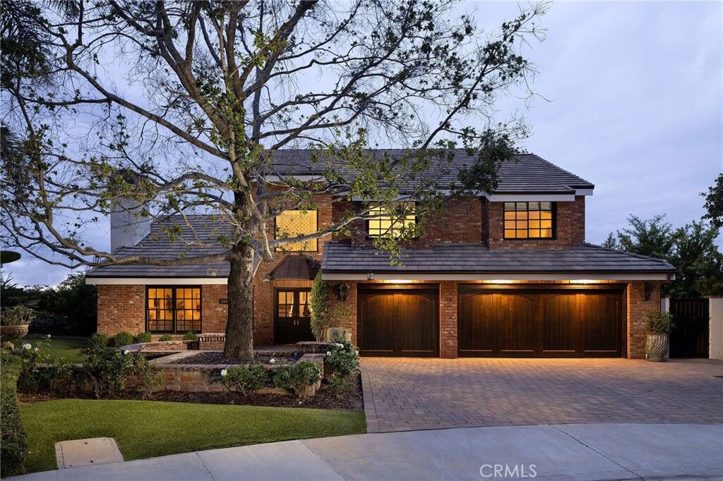 Property Photo: 31687 Via Cervantes CA 92675