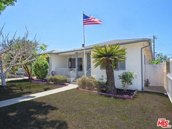 Property Photo:  3179 Marwick Avenue  CA 90808 