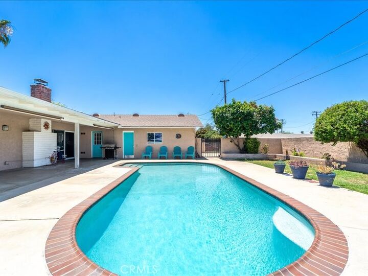 Property Photo: 173 Grove CA 92544