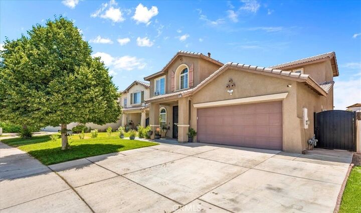 Property Photo:  14267 Grayfox Ln  CA 92394 