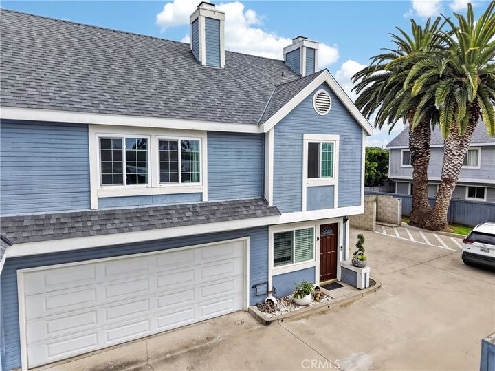 Property Photo: 133 Cecil Place D CA 92627