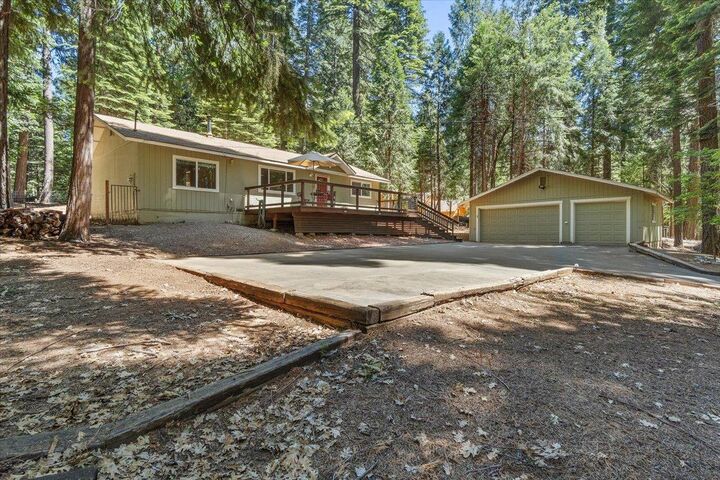 Property Photo: 2210 Pinewood Lane CA 95726