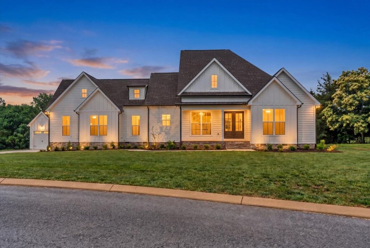 Property Photo:  74 Summer Lake Ct  TN 37398 