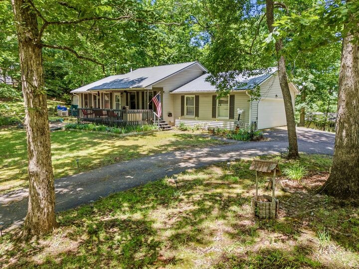 Property Photo:  2455 Oak Knoll Drive  GA 30546 