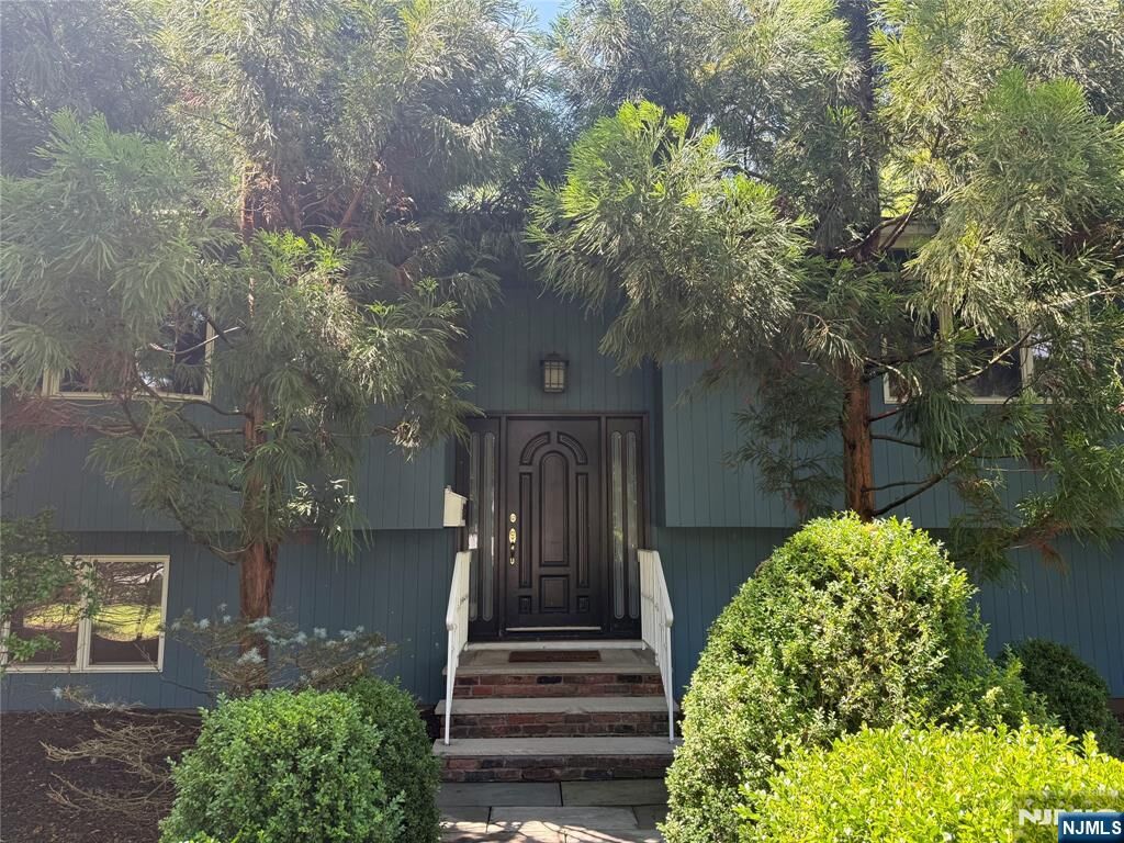 Property Photo:  300 Lake Shore Drive  NJ 07641 
