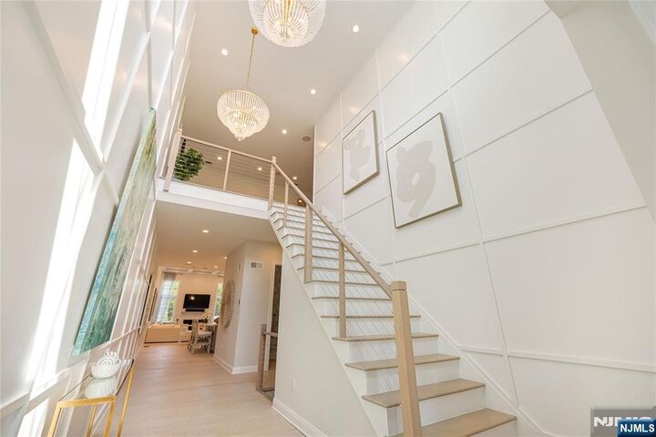 Property Photo:  3 Woodmont Circle  NJ 07675 
