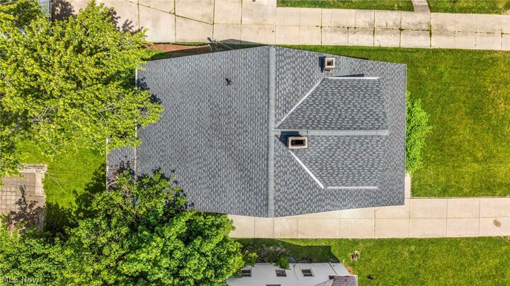 Property Photo: 20505 Franklin Road OH 44137