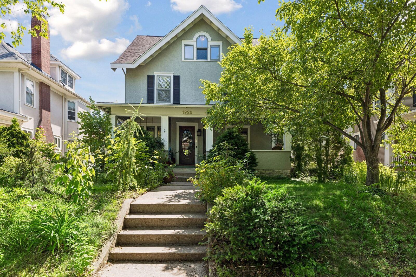 Property Photo: 1929 James Avenue S MN 55403