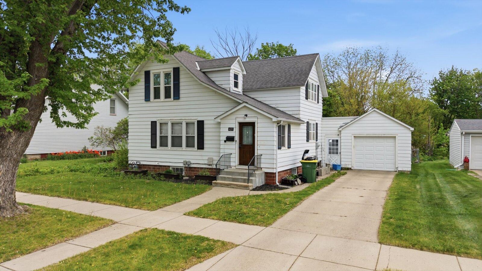 Property Photo: 420 N 5th Street MN 56258