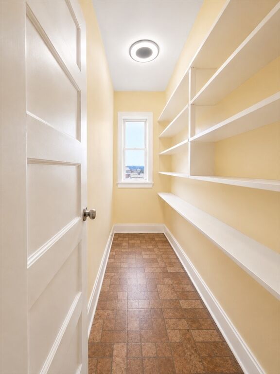 Property Photo: 212 Walnut Street 5R MA 01040