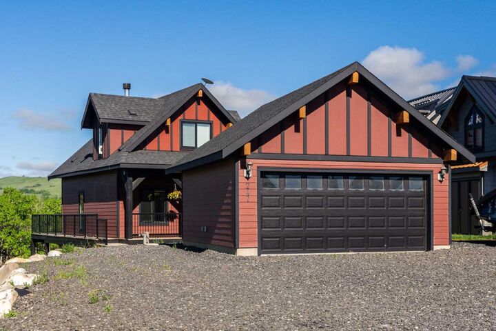 Property Photo:  247 Cottageclub Crescent  AB T4C 1B1 