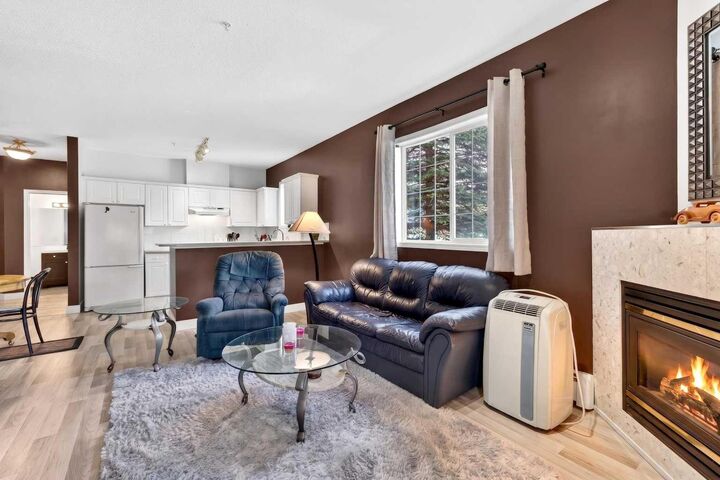 Property Photo: 126 14 Avenue SW 219 AB T2R 0L9