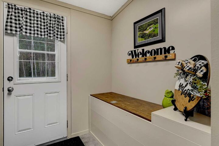 Property Photo: 25128 Hwy 43 AB T0H 3N0