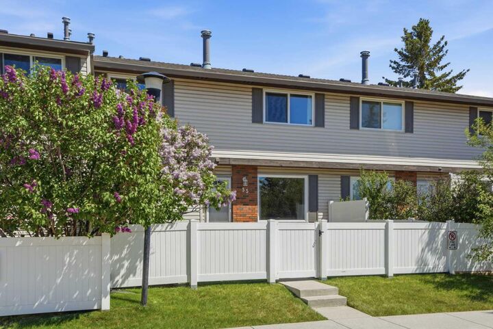 Property Photo:  740 Bracewood Drive SW 35  AB T2W 3N3 