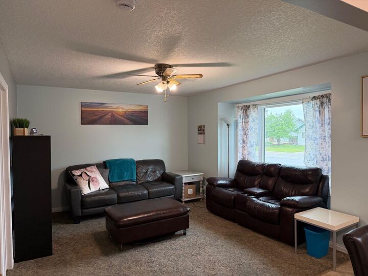 Property Photo:  526 51 Avenue  AB T0L 0V0 