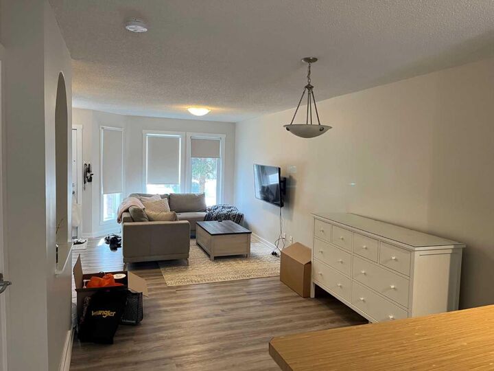 Property Photo: 2445 Kingsland Road SE 303 AB T4A 0B4