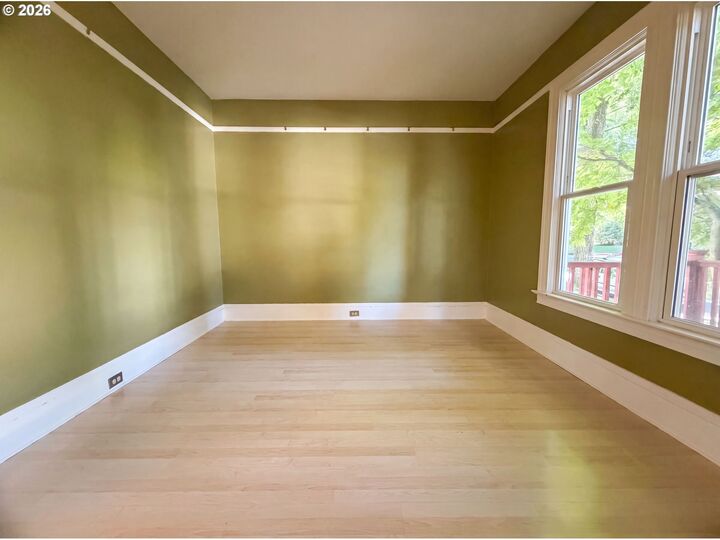 Property Photo:  3214 SE 9th Ave  OR 97202 
