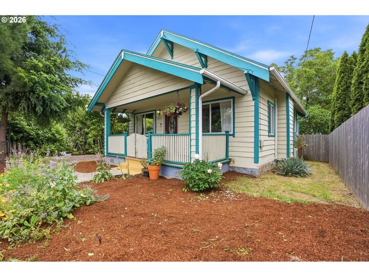 Property Photo: 10612 SE Harold St OR 97266