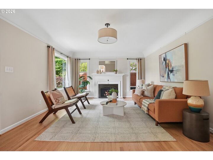 Property Photo:  112 W 35th St  WA 98660 