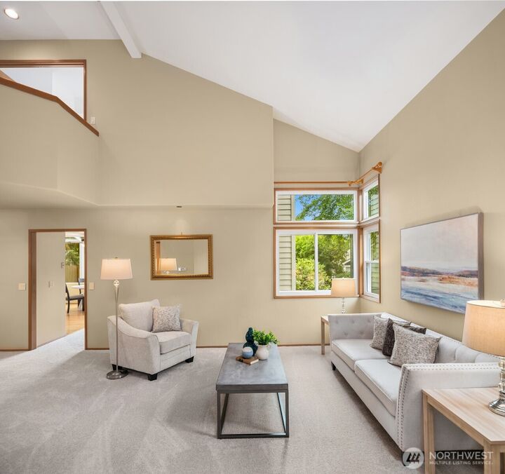 Property Photo:  24213 SE 38th Place  WA 98029 