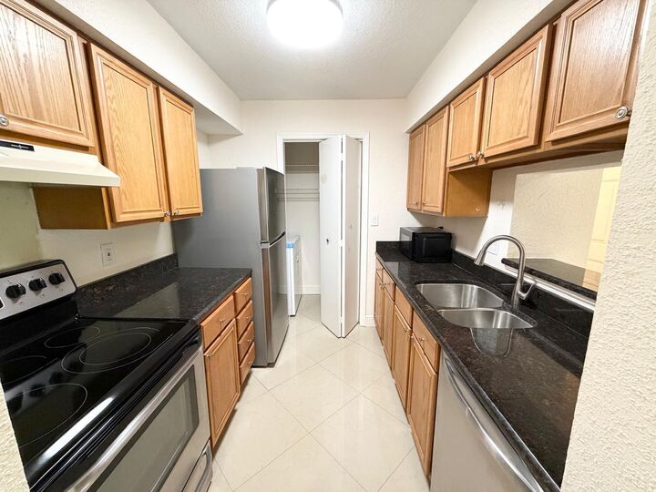 Property Photo: 755 Riverside Drive 1335 FL 33071