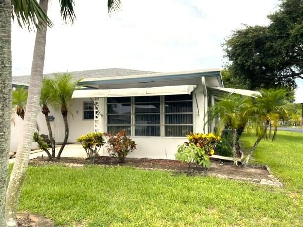 Property Photo: 1152 Circle Drive D FL 33445