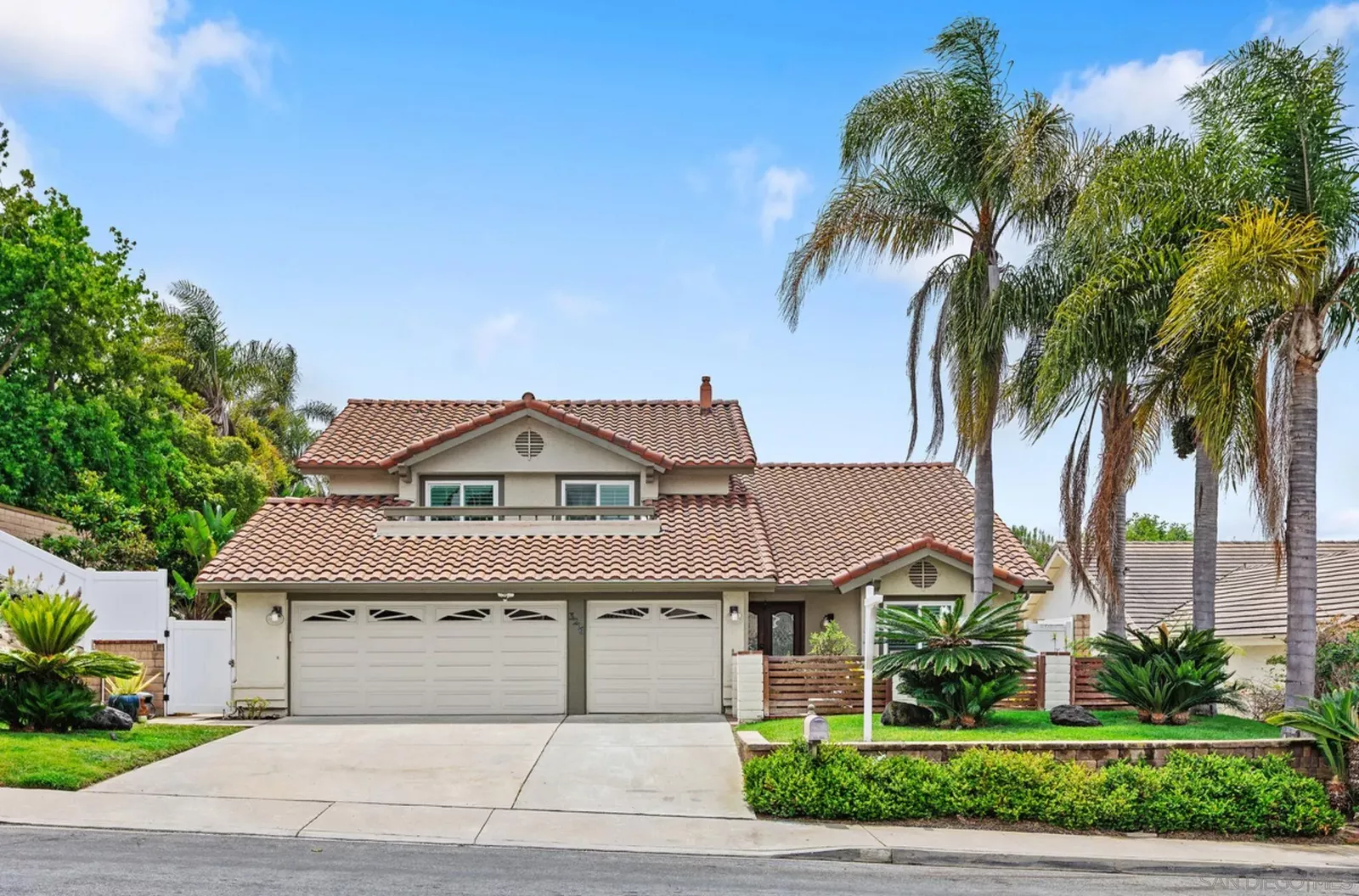 Property Photo: 3216 Lower Ridge Road CA 92130
