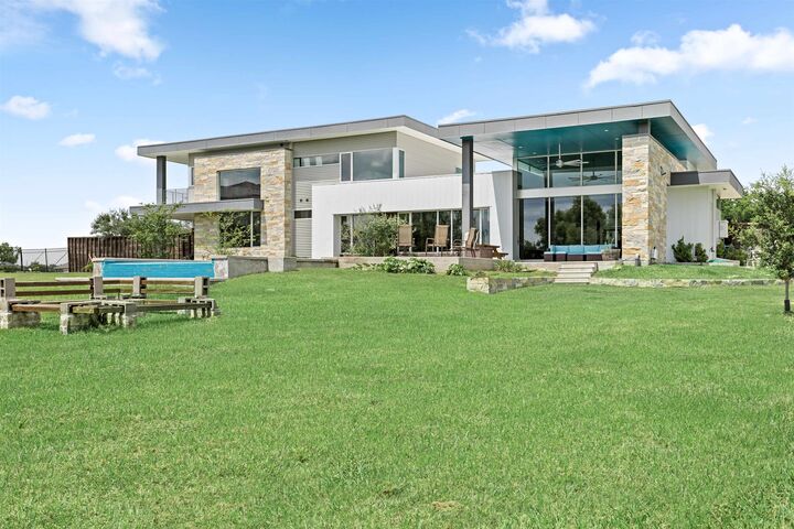 Property Photo:  7705 N Peninsula Dr  TX 77707 