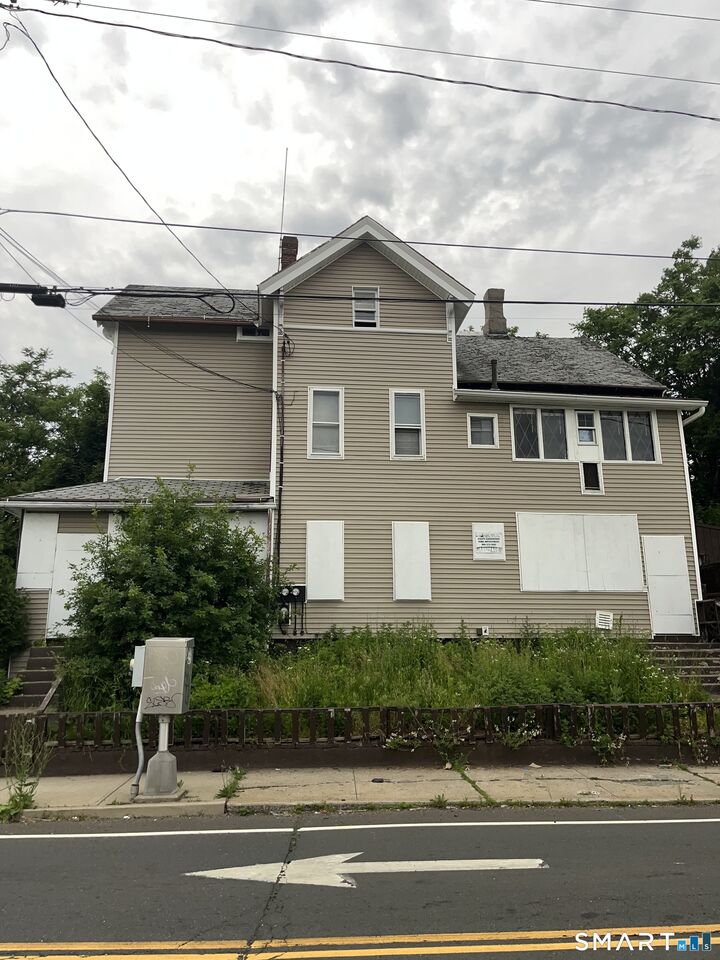 Property Photo:  784 Stanley Street  CT 06051 