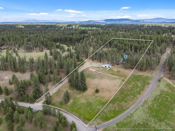 Property Photo: 13607 S Goss Rd WA 99004