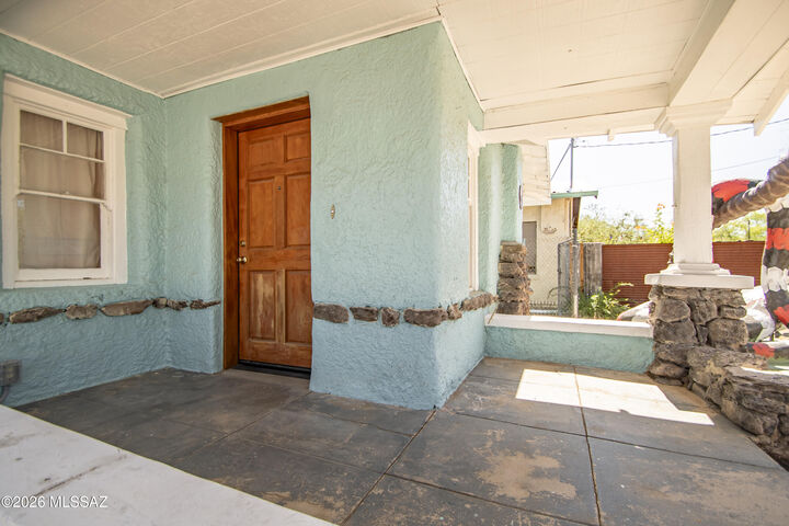 Property Photo: 116 W University Boulevard AZ 85705
