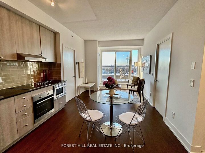 7 Kenaston Garden 716 — photo 1