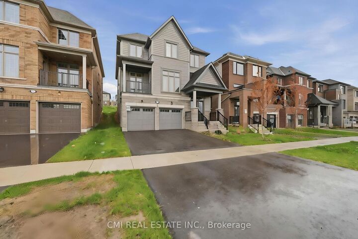 Property Photo: 1025 Trailsview Ave Avenue ON K9A 4J6