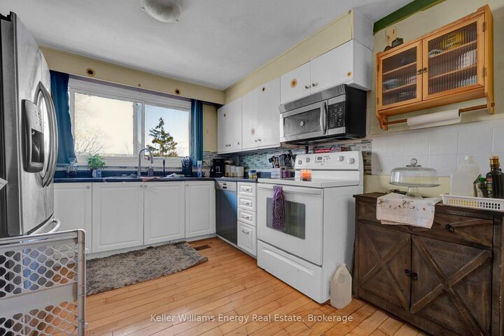 Property Photo: 741 Ritson Road S ON L1H 5L2