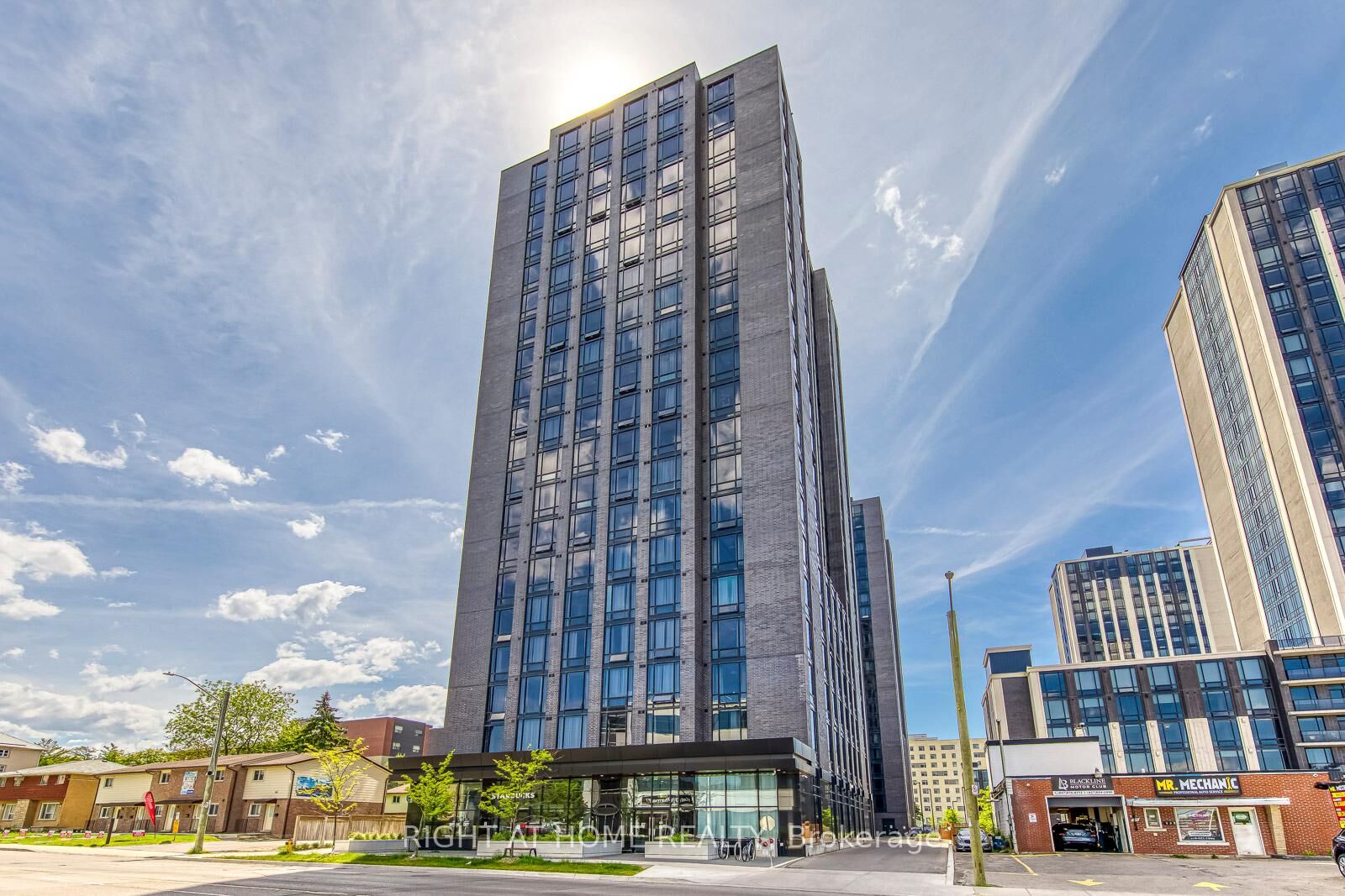Property Photo: 145 Columbia Street W 912 ON N2L 0K7