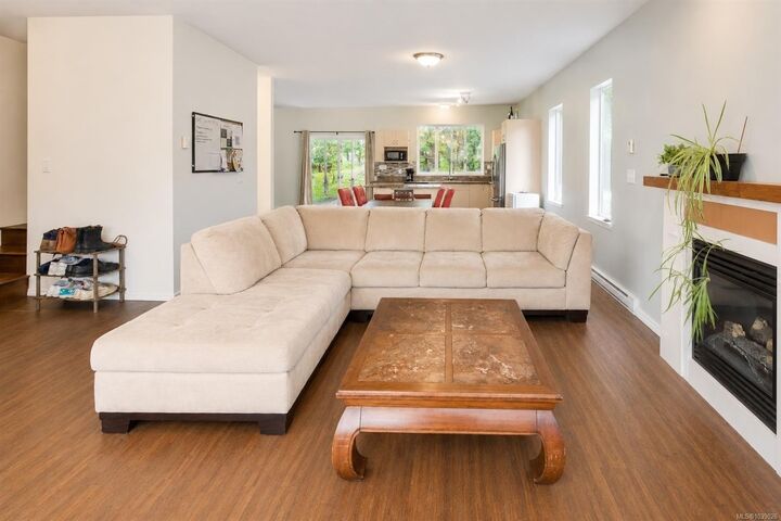 Property Photo: 645 Shore Pine Cres BC V0R 2Z0