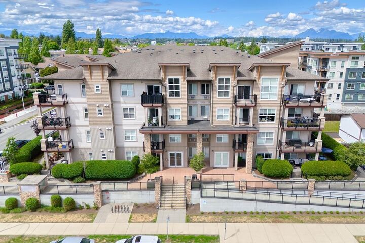 20175 53 Avenue 314 — photo 1