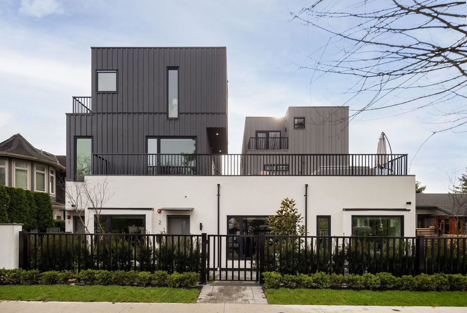 Property Photo: 950 W 57th Avenue 3 BC V6P 1S3