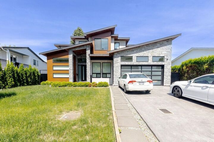 7002 W Brewster Drive — photo 1