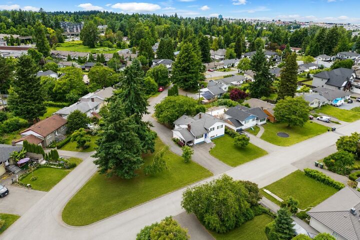 Property Photo: 11063 135A Street BC V3R 3A6