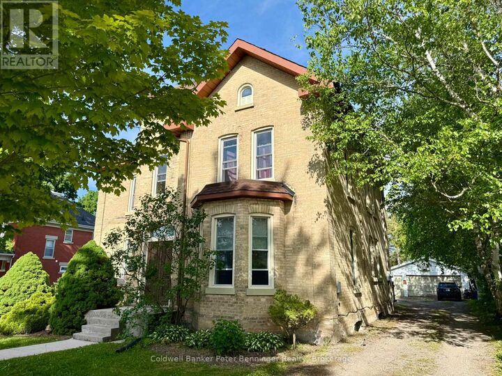 Property Photo:  612 Colborne Street  ON N0G 2V0 