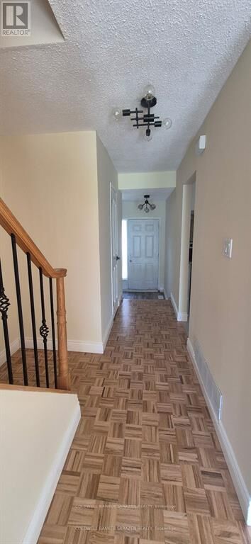 Property Photo:  38 Paddington Private -  ON K1V 0S7 