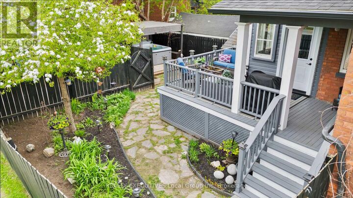 Property Photo:  591 Harvey Street  ON P1B 4H2 